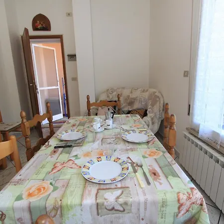 Laura 81-83 * Lido di Pomposa