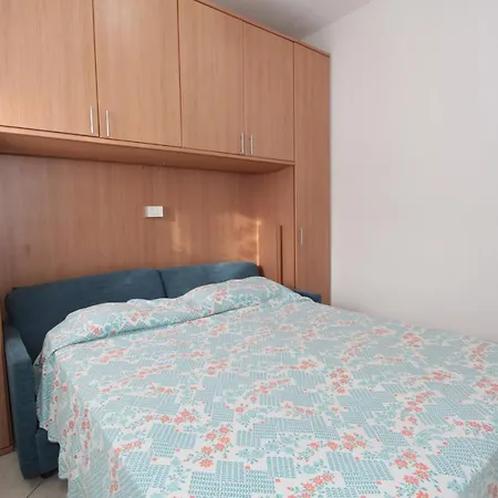 Laura 81-83 * Lido di Pomposa