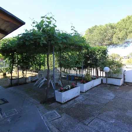 Laura 81-83 * Lido di Pomposa